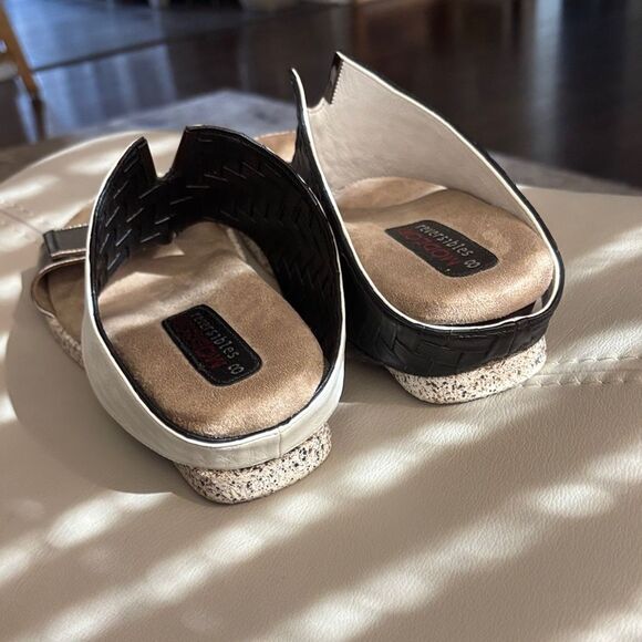 Modzori Reversibles Women's Sandals in Black, Silver, and white sz 8 - Picture 2 of 7